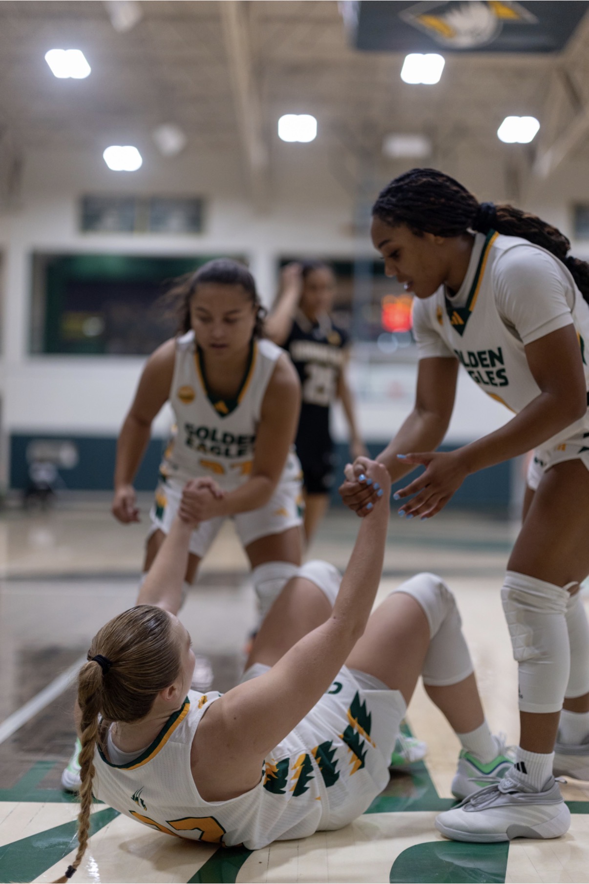 Women's basketball brings strong defense to the season